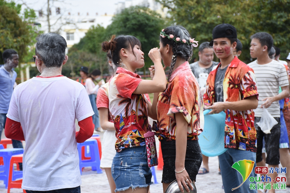 山大泰国留学生泼水节,沉浸式体验泰国的泼水节