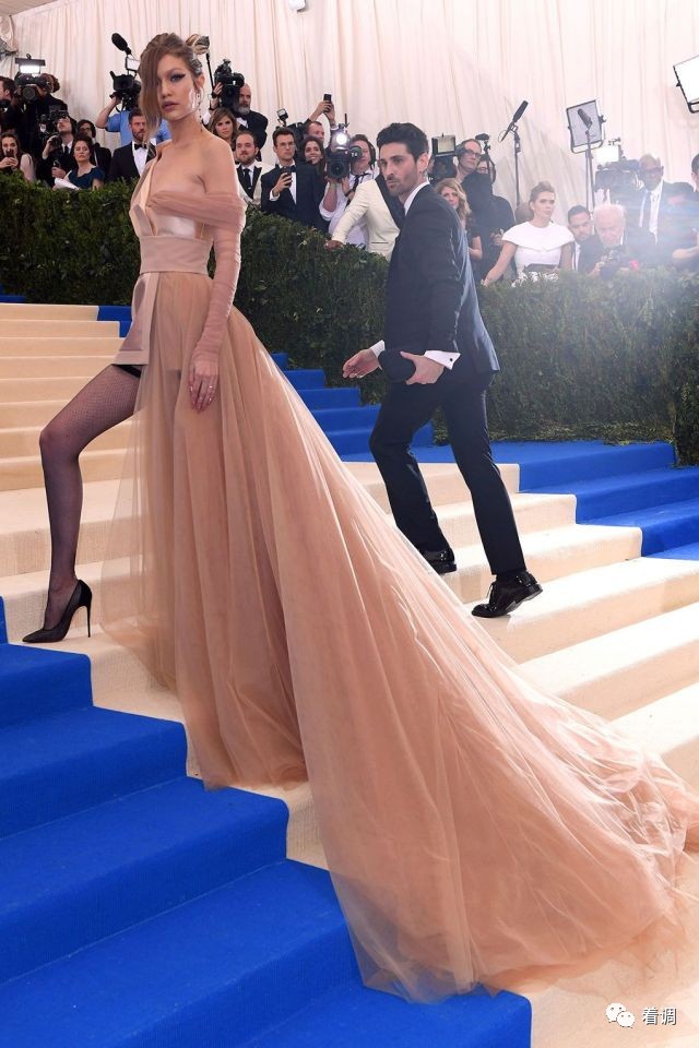 韩寒画韩红什么意思,韩寒韩红画画