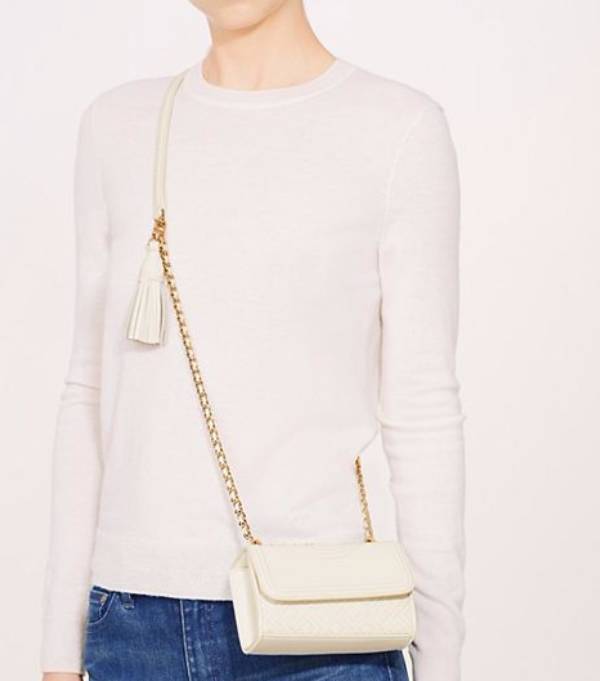 时髦又轻盈特别适合夏天的包包,告别土气包包