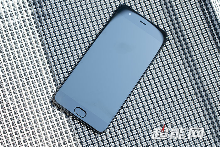 小米6真机体验后评测2499元,成色完美的小米6