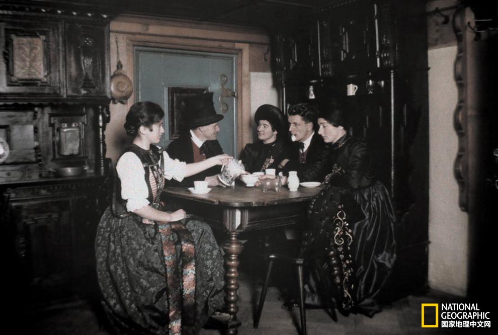 100年前的相片,100年前的彩色照片让人惊叹