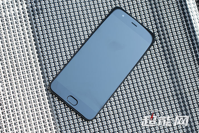 小米6真机体验后评测2499元,成色完美的小米6