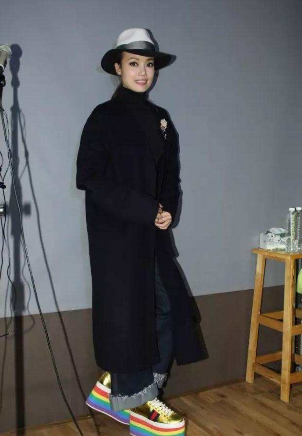 厚底鞋怎么穿比较好看,厚底鞋穿起来