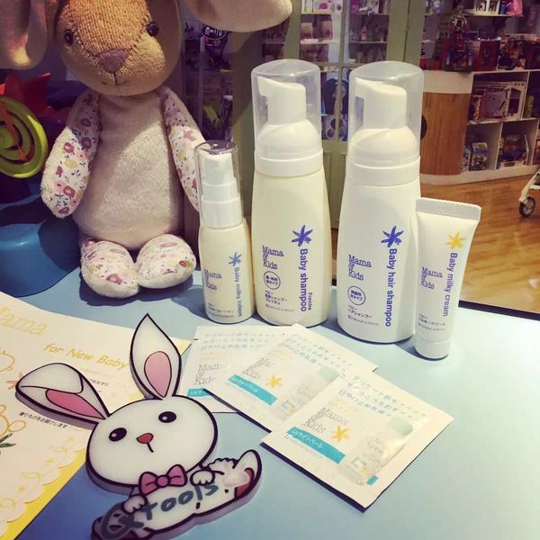 Qtools育儿研究所：妈妈坚持只给宝宝洗清水澡？