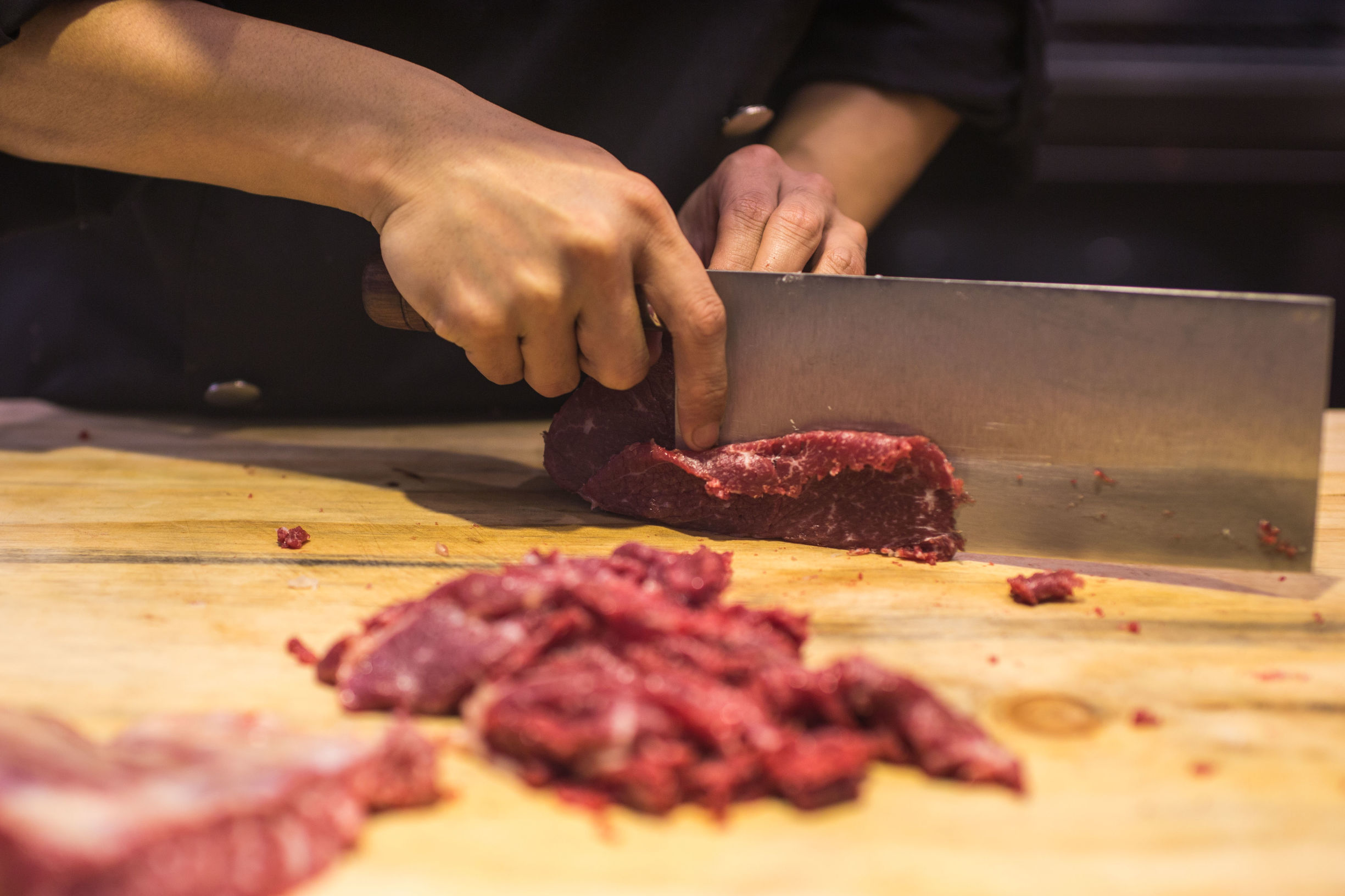 潮汕牛肉凭啥横扫火锅界！潮汕火锅引跑者blublu潮牛专访