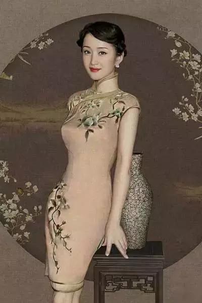 她曾是国民初恋，因谣言消失10年，如今45岁仍优雅甜美！