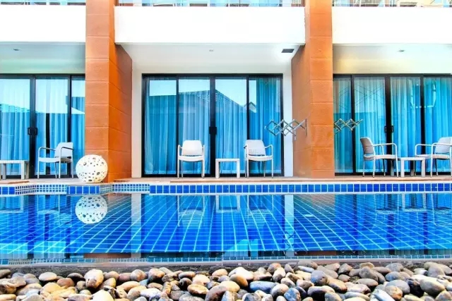 普吉岛适合亲子游的酒店,普吉岛订什么酒店