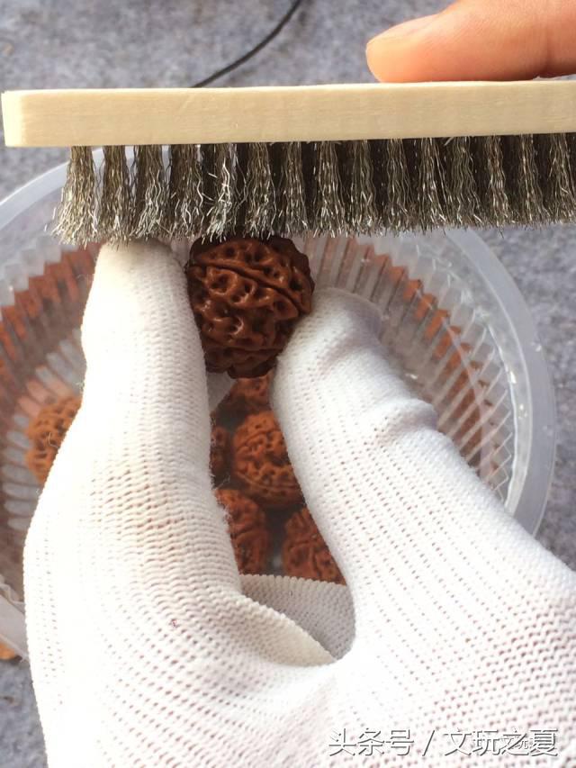 汗浸小金刚盘黑了补救方法,汗手盘金刚包浆