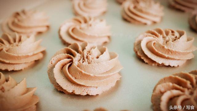 学会烘焙的好方法,做出来的曲奇饼干只酥不脆