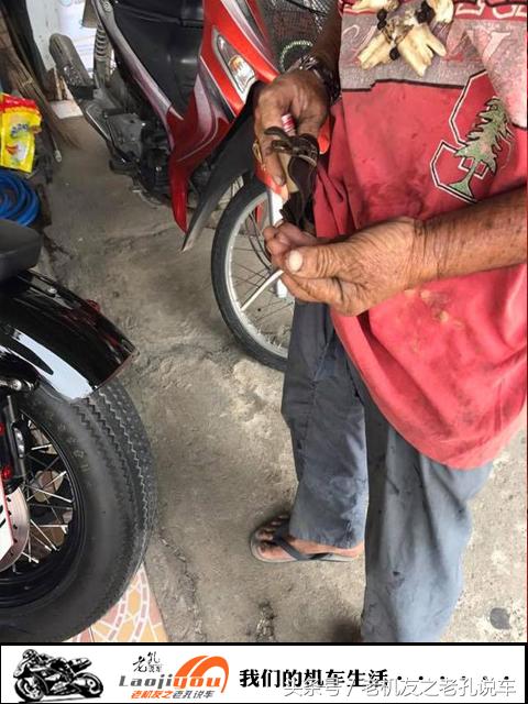 人不可貌相！乞丐老头60万泰铢买哈雷摩托圆自己的机车梦