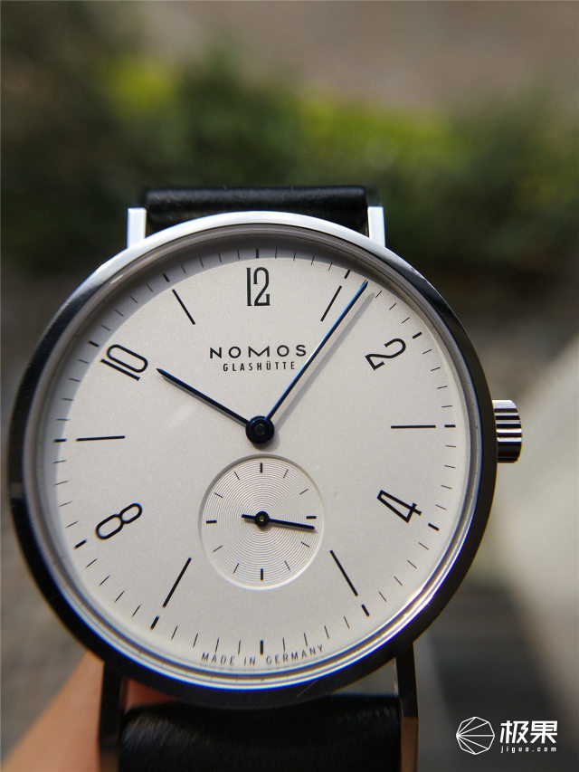 他花100万买豪表，总结出这4点买验让你不多花1分钱！