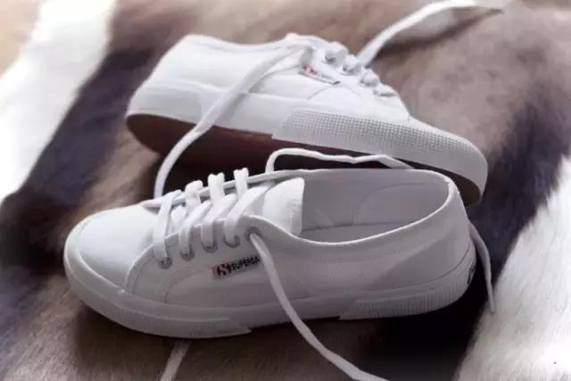收集各种名牌鞋vansconverse,conversevans鞋子