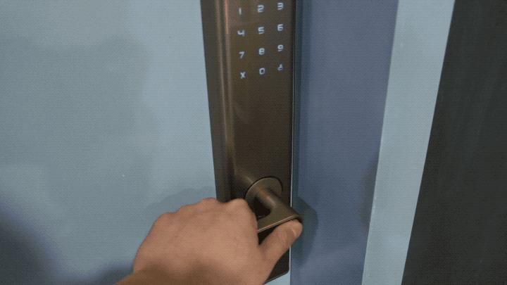 装上这把「秒开」的门锁，感觉记性不好的我得到了拯救