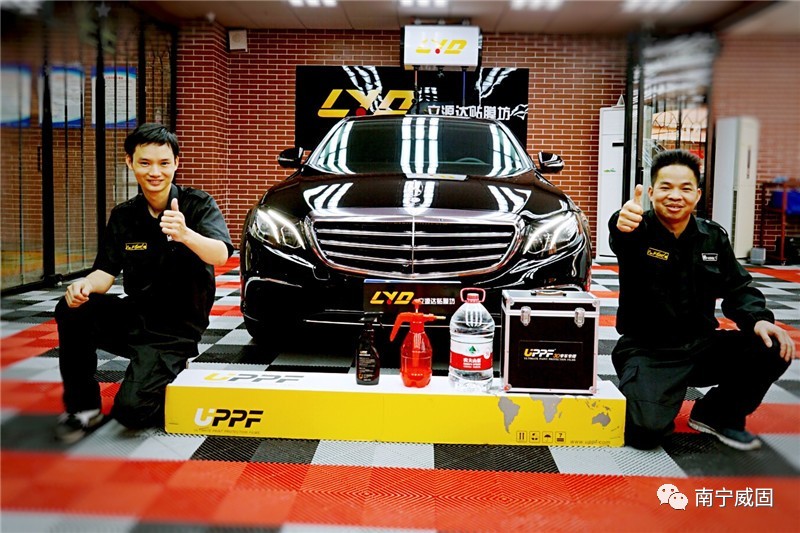 奔驰e300l新车贴膜,奔驰e300l贴太阳膜关注什么