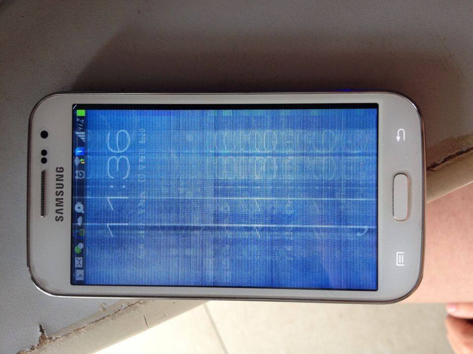 有几个品牌的手机是特容易碎屏的，我揭秘原因给你看及应对方法