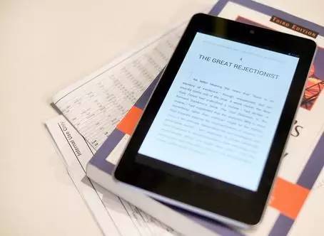 观点｜罗时进：我们正处在一个告别“深度”阅读的时代