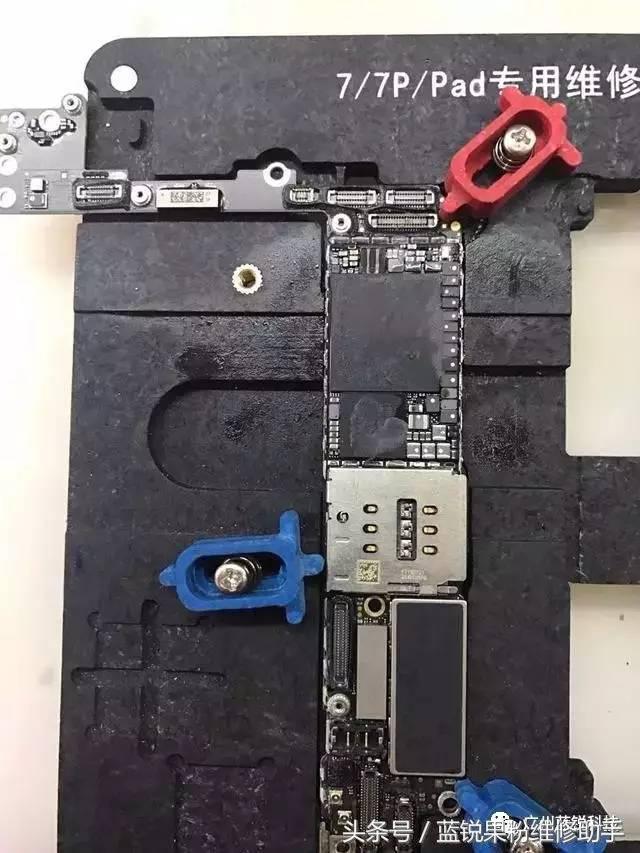 iphone7plus充电一直重启,iphone7p小电流不开机