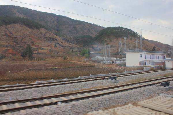 穷游云南1000元以内,穷游云南10天花费多少钱