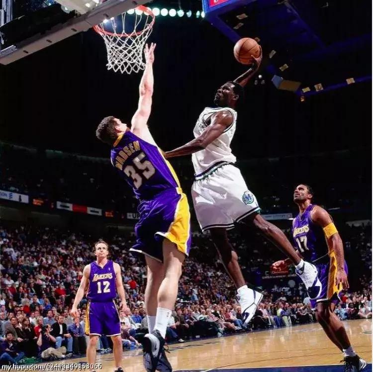 airjordan白红蓝的一款鞋,airjordan16上脚