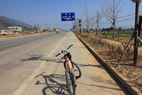 穷游云南1000元以内,穷游云南10天花费多少钱