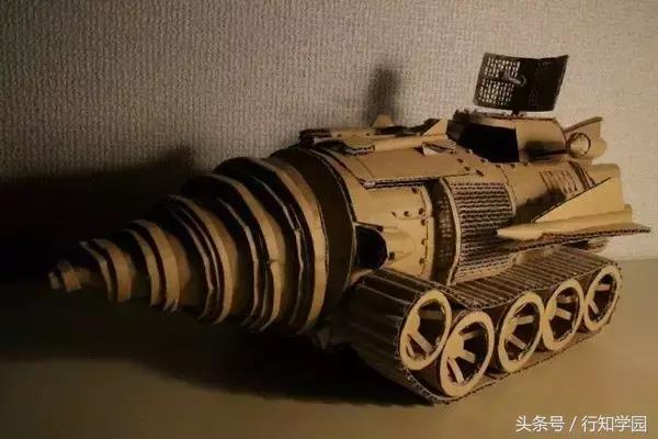 看了这个日本妹子爆改的快递盒，发现这些年的快递都白拆了！