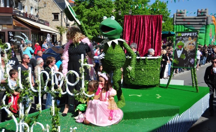 法国0距离｜深谷幽兰：一个属于花朵的法国五一节