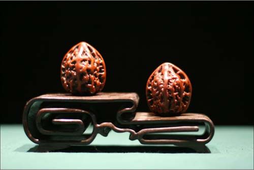 文玩核桃有色差怎么办,文玩核桃有色差能盘成一样颜色吗