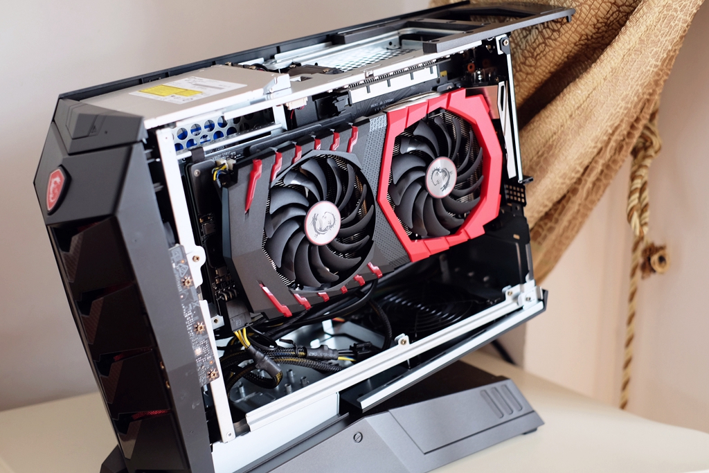 是谁？重头定义电竞主机，全面实测：宙斯盾3/Aegis3