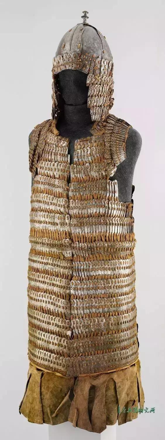 *藏西**宗教活动最特殊的祭品：传统盔甲、马铠和*器武**