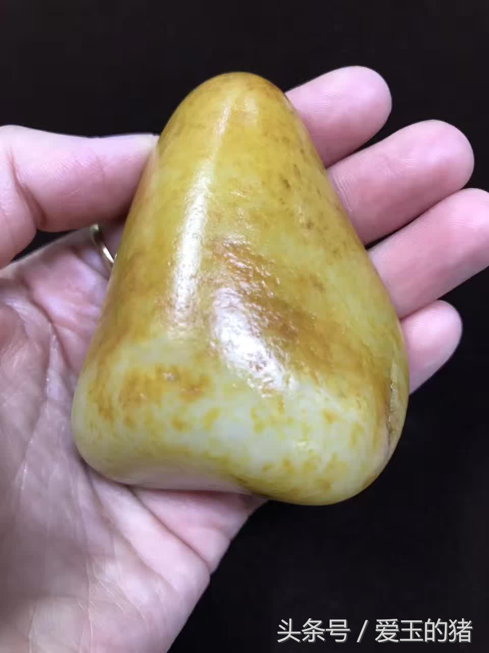 玉戴着戴着有杂质了,玉戴着戴着就没了