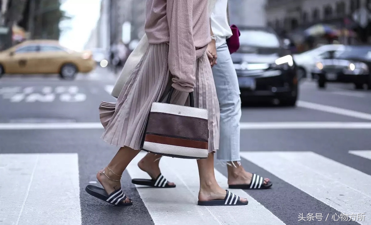 男澡堂防滑拖鞋,澡堂拖鞋底镂空