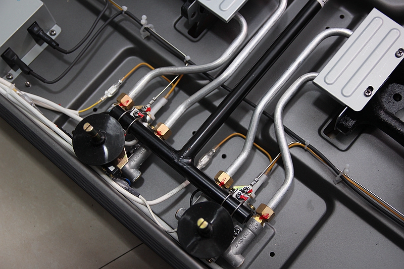 海尔燃气灶和统帅燃气灶哪个好,海尔统帅燃气灶的使用方法