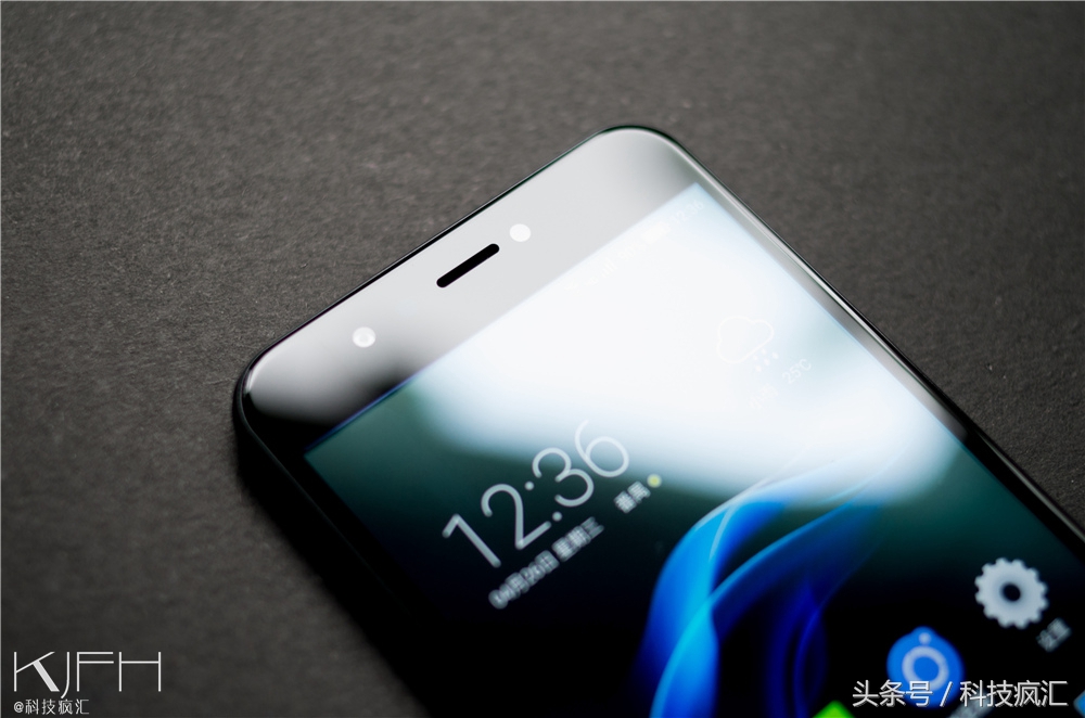 来一场华丽3D盛宴，裸眼3D手机ivviK5测评