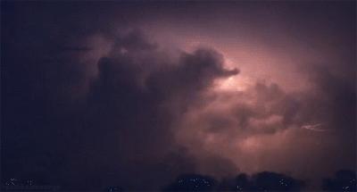 贝比，妍希你们用的是同一个造型师吗？