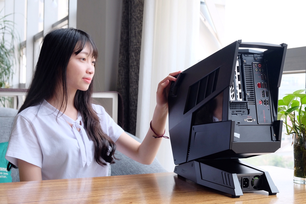 是谁？重头定义电竞主机，全面实测：宙斯盾3/Aegis3