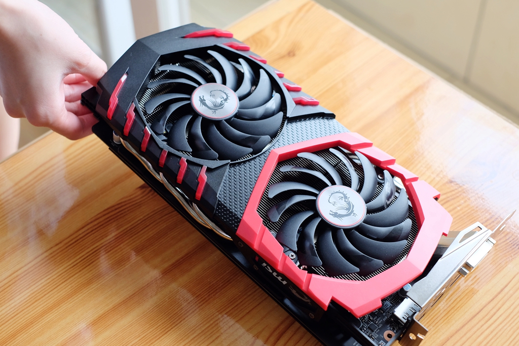 是谁？重头定义电竞主机，全面实测：宙斯盾3/Aegis3