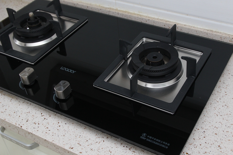海尔燃气灶和统帅燃气灶哪个好,海尔统帅燃气灶的使用方法