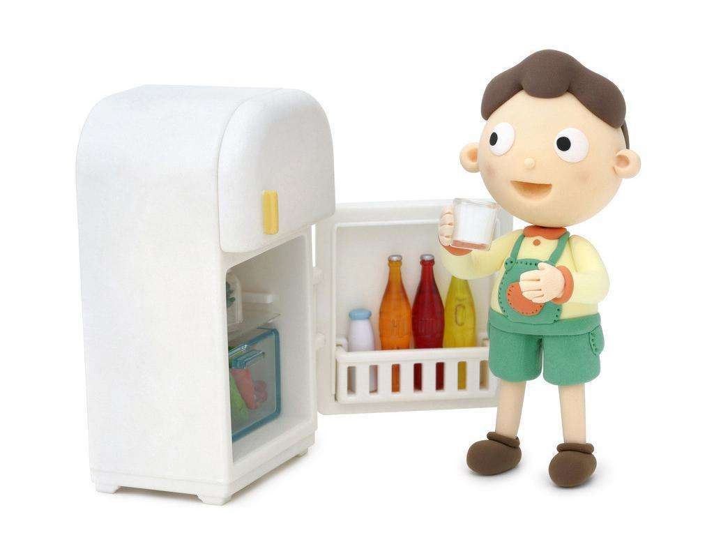 婴儿奶粉受潮结块还能喝吗,奶粉泡的时候会结块是什么原因