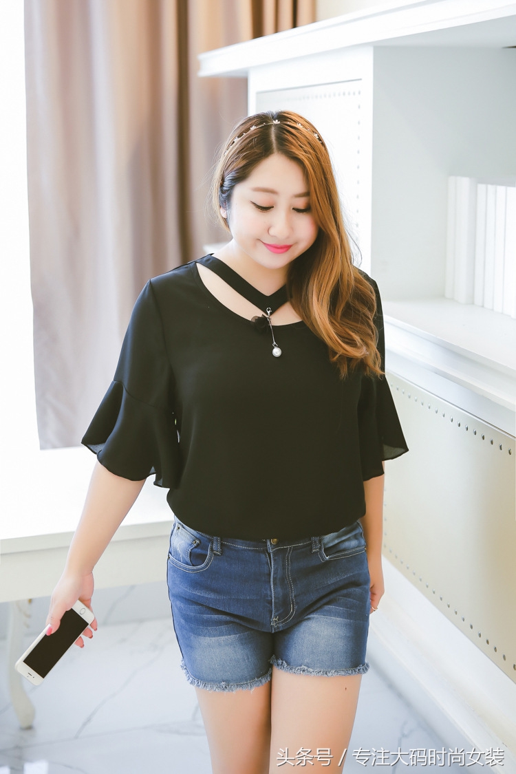 奔三奔四的女性这样穿也很好看,奔四奔五夏季女人穿什么衣服好看