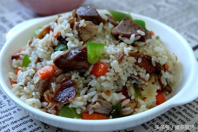 点了份烤全羊没吃完，打包回家配上剩米饭再加工一下，味道好极了