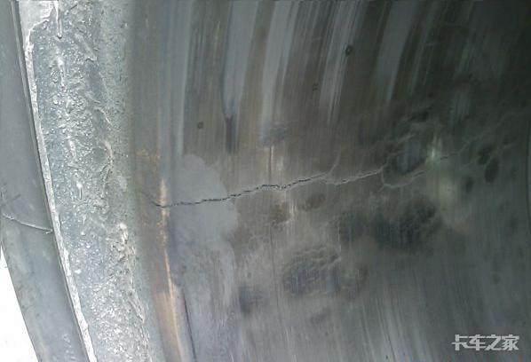 刹车根本都刹不住还掉了个头,刹车鼓坏了会出现什么症状