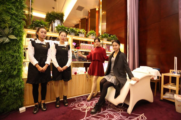 美甲初学者如何开店营销,加盟美甲店10大实用方法