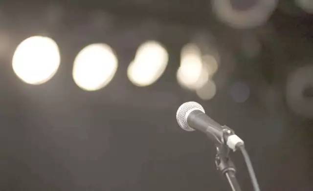 抱歉，他们再也不会唱歌了！致敬2016年逝去的歌手