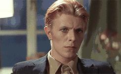 抱歉，他们再也不会唱歌了！致敬2016年逝去的歌手