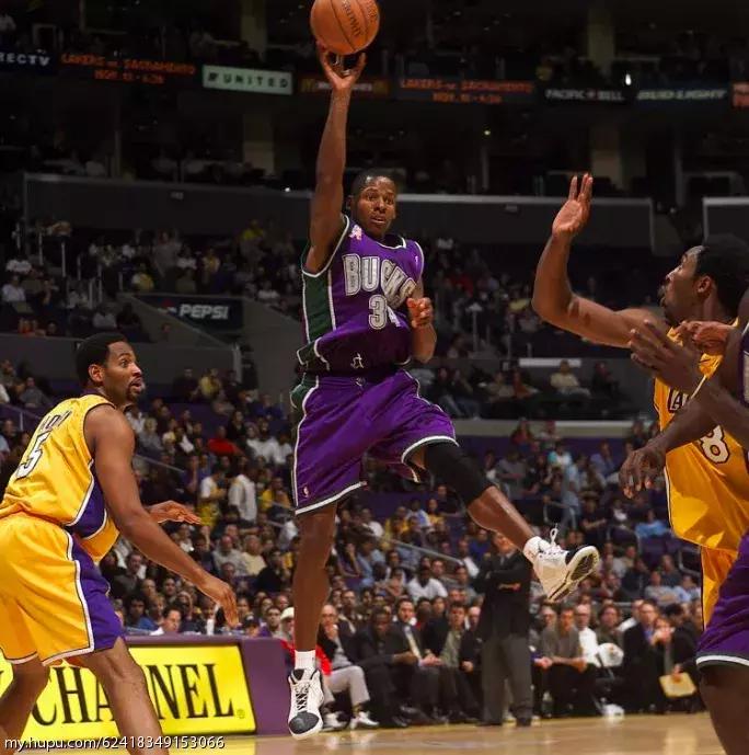 airjordan白红蓝的一款鞋,airjordan16上脚