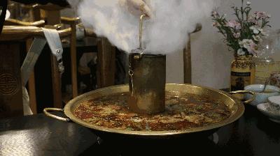 一不小心美成自拍圣地！说这是吃火锅的谁信？