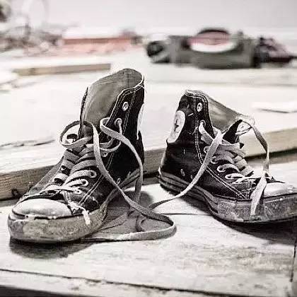 麂皮网面白鞋怎么清洗干净,麂皮小白鞋清洗小妙招