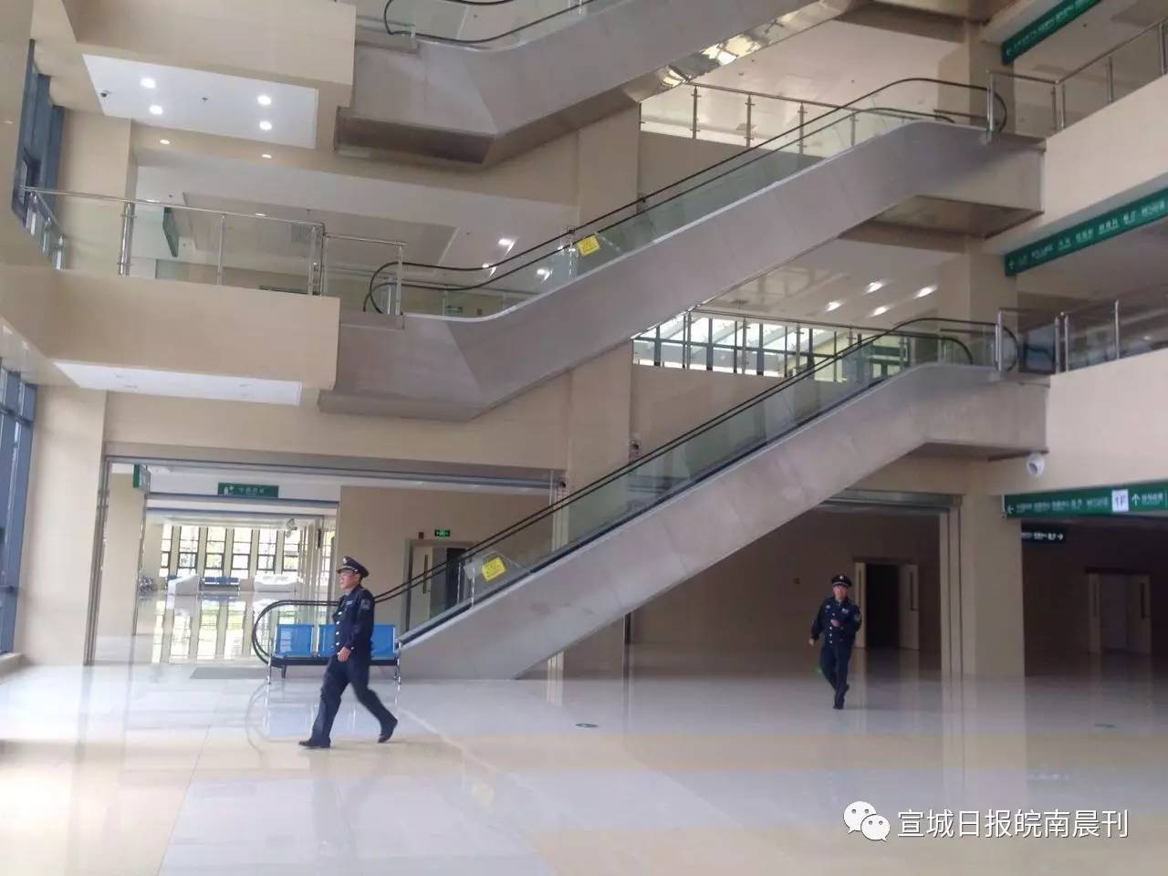 中心医院哪几个科室搬新区了,中心医院搬迁到什么地方