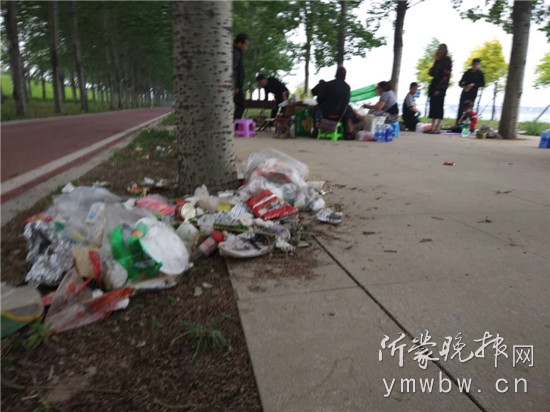 临沂滨河景区又变“烧烤场”