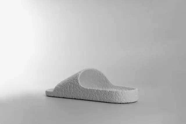 便宜又好看的潮鞋拖鞋,今年最潮的鞋夏季拖鞋